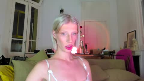   online show from December 21, 12:29 am