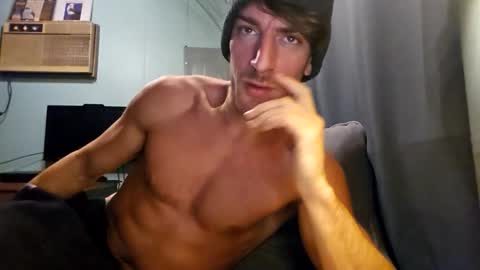 Snackyyyy online show from February 15, 1:57 am