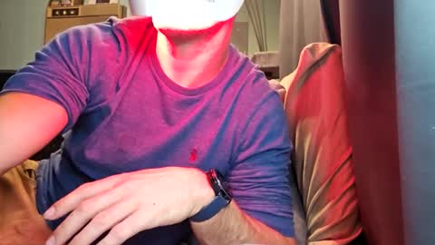 Snackyyyy online show from April 13, 12:05 am