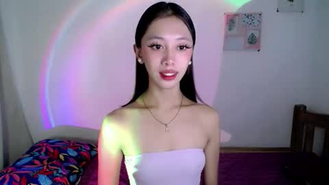 Snapshot of snake_charmer88 chatting on May 13, 8:44 am kianna online show from May 13, 8:44 am