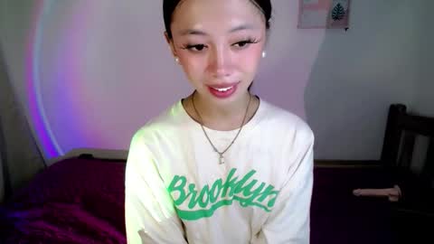 Snapshot of snake_charmer88 chatting on May 15, 5:47 am kianna online show from May 15, 5:47 am