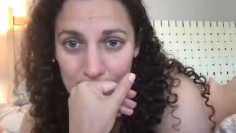 Snapshot of snarley33 chatting on May 10, 7:41 pm snarley33 online show from May 10, 7:41 pm