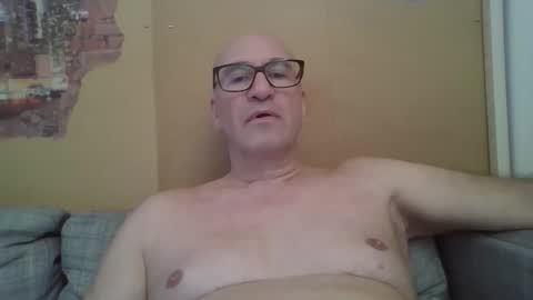 sneakerboy18 online show from September 21, 2:19 pm