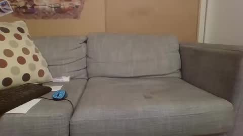 sneakerboy18 online show from November 11, 8:09 pm