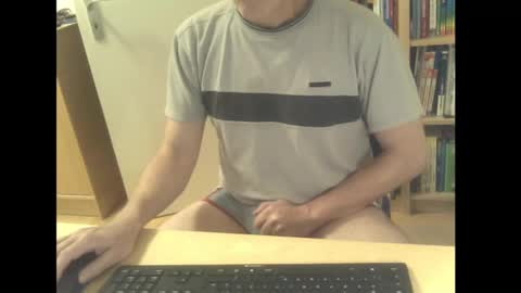 Snapshot of sneaxfreund chatting on March 10, 12:18 am sneaxfreund online show from March 10, 12:18 am