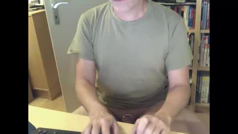 sneaxfreund online show from February 9, 10:36 pm