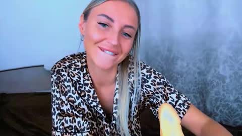 Sneja online show from November 26, 5:14 pm