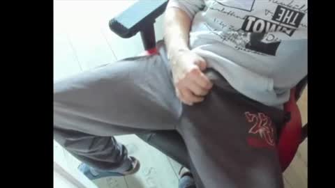 Snapshot of snip1977 chatting on March 6, 8:41 am snip1977 online show from March 6, 8:41 am