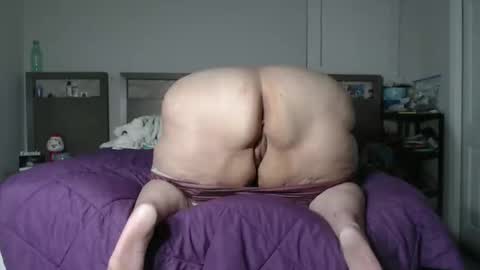 Snoqueen online show from December 3, 2:14 am