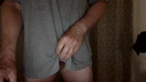 Snapshot of snoupydog chatting on June 30, 12:17 pm snoupydog online show from June 30, 12:17 pm