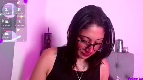 IG     OF red moonn online show from October 16, 4:35 am