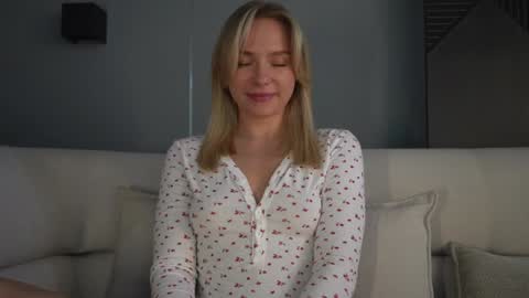 Candice Snow online show from February 7, 11:12 am