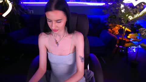 Snapshot of snow_whiteeex chatting on January 14, 5:12 pm snow_whiteeex online show from January 14, 5:12 pm