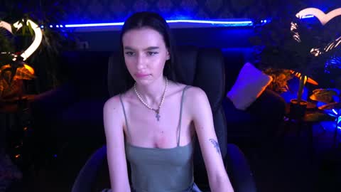 Snapshot of snow_whiteeex chatting on January 21, 11:13 am snow_whiteeex online show from January 21, 11:13 am