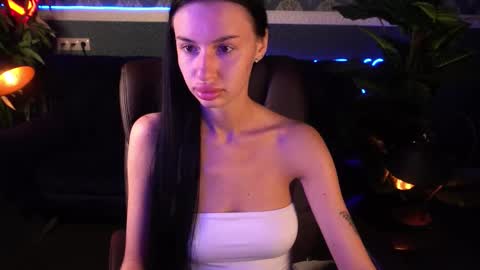 Snapshot of snow_whiteeex chatting on September 10, 5:40 am snow_whiteeex online show from September 10, 5:40 am