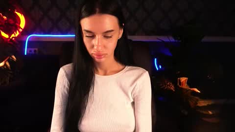 Snapshot of snow_whiteeex chatting on September 12, 5:51 am snow_whiteeex online show from September 12, 5:51 am