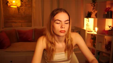 Hanna online show from December 3, 8:27 am