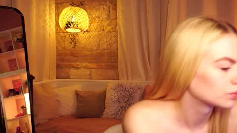 Hanna online show from November 7, 9:42 am