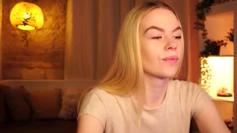 Hanna online show from December 5, 9:40 am