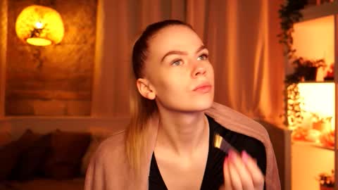 Hanna online show from December 16, 9:25 am