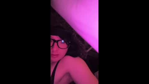 SnowBhunni online show from March 26, 5:02 am