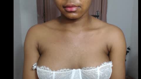 snowdrop5 online show from November 4, 9:03 pm