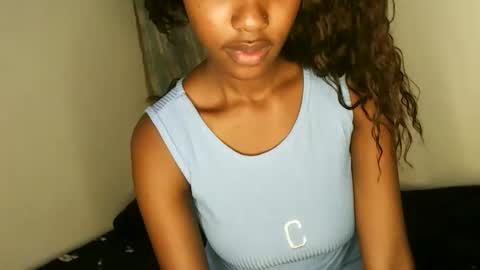 snowfox254 online show from September 28, 4:34 pm