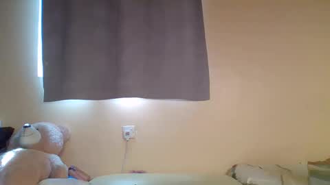 Snowie eyes online show from January 13, 11:04 am