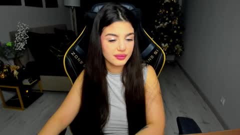 snowingwinter online show from January 11, 7:30 pm