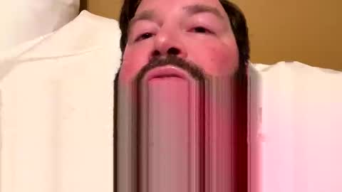 Snapshot of snowman1008 chatting on January 19, 7:04 am snowman1008 online show from January 19, 7:04 am