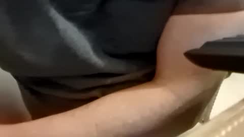 Snapshot of snurtle chatting on December 2, 1:33 am snurtle online show from December 2, 1:33 am