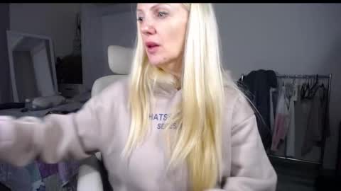 Monna online show from February 5, 4:00 pm