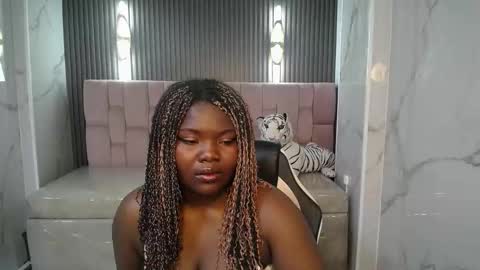 soffia_b online show from October 11, 3:17 am