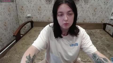 soffia_xo online show from October 11, 9:30 am