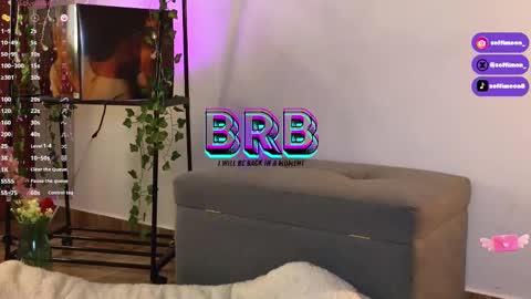 Snapshot of soffimoon_ chatting on March 2, 9:10 am IG Soffimoon I THANK YOU FOR LEAVING YOUR FOLLOW online show from March 2, 9:10 am