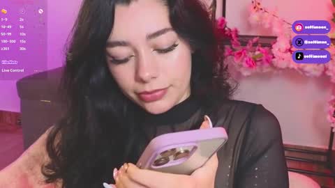 Snapshot of soffimoon_ chatting on September 11, 2:33 am IG Soffimoon I THANK YOU FOR LEAVING YOUR FOLLOW online show from September 11, 2:33 am