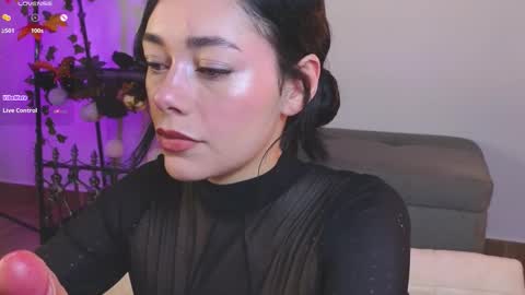 Snapshot of soffimoon_ chatting on November 27, 12:56 am IG Soffimoon I THANK YOU FOR LEAVING YOUR FOLLOW online show from November 27, 12:56 am