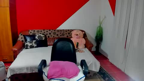 Snapshot of soffy_skye chatting on October 10, 3:38 am Soffy online show from October 10, 3:38 am
