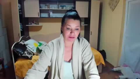 Soffy online show from February 17, 4:53 am