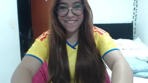 Snapshot of sofi4__ chatting on June 18, 5:51 am sofi online show from June 18, 5:51 am