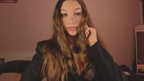 Sofi online show from April 24, 8:33 pm