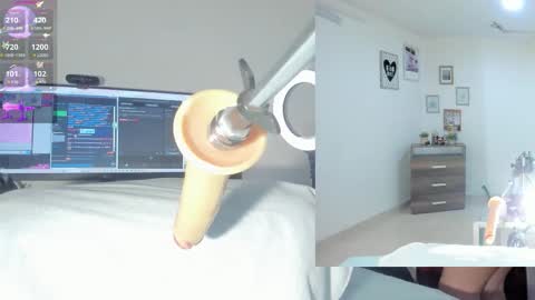 Snapshot of sofi__velez_ chatting on October 11, 5:33 pm Sofi online show from October 11, 5:33 pm
