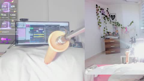 Sofi online show from December 4, 6:38 pm