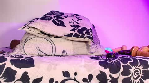 Snapshot of sofi_decker chatting on January 18, 6:13 am Sofia online show from January 18, 6:13 am