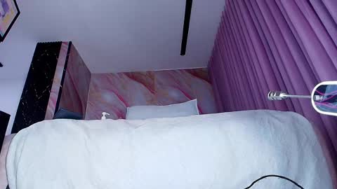 Sofia online show from April 14, 3:01 am