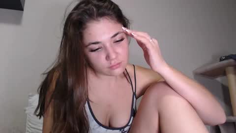 Snapshot of sofi_delightful chatting on December 17, 6:42 pm Sofi online show from December 17, 6:42 pm