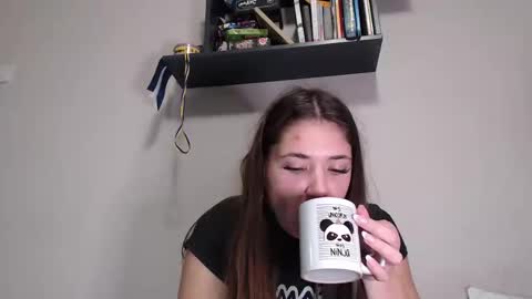 Snapshot of sofi_delightful chatting on December 19, 4:24 pm Sofi online show from December 19, 4:24 pm