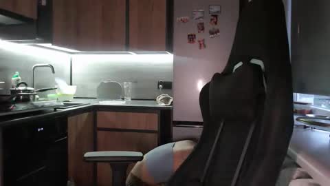Snapshot of sofi_delightful chatting on May 17, 4:25 pm Sofi online show from May 17, 4:25 pm