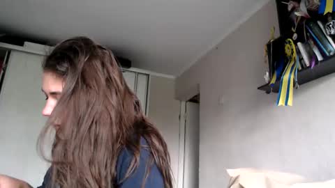 Snapshot of sofi_delightful chatting on June 10, 3:55 pm Sofi online show from June 10, 3:55 pm