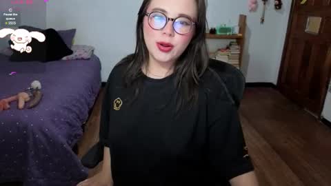 Sofi Lynch online show from July 26, 5:26 am